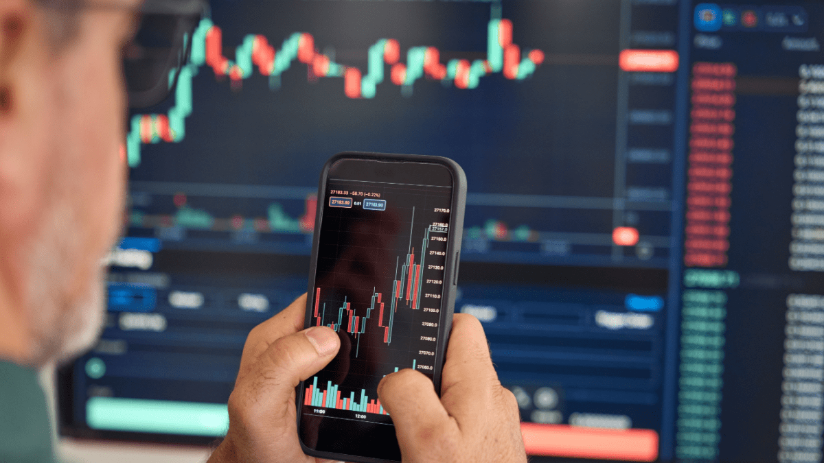 Crypto Trader E1760110271659.png